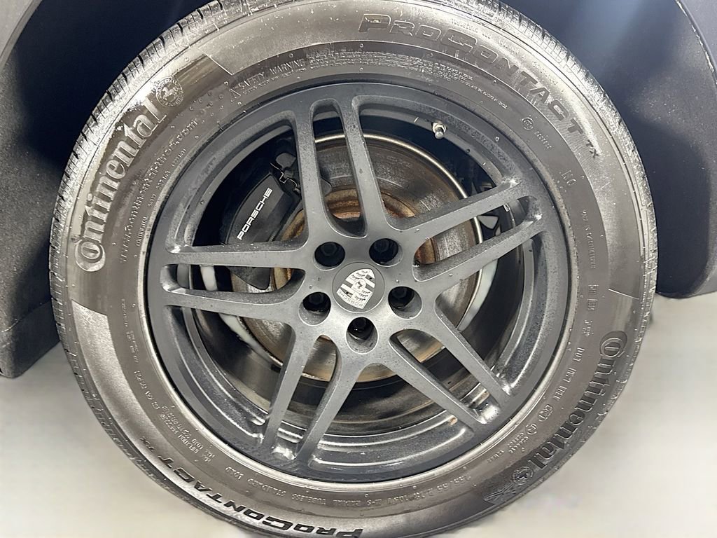 Used 2021 Porsche Macan AWD/4WD image 39