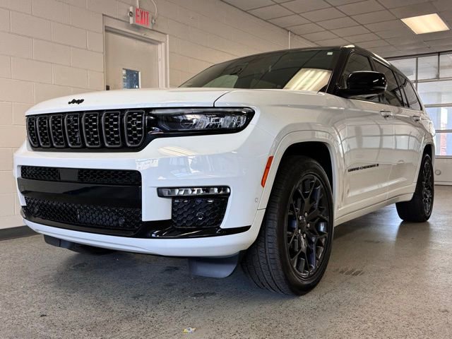 Certified 2024 Jeep Grand Cherokee L Summit AWD/4WD image 29