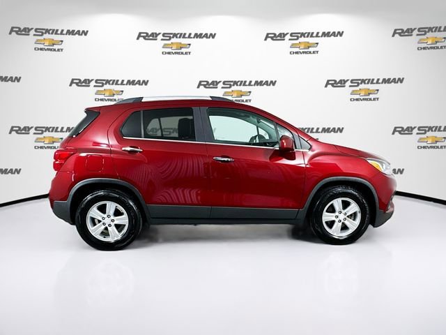 Used 2018 Chevrolet Trax LT w/ Driver Confidence Package image 8