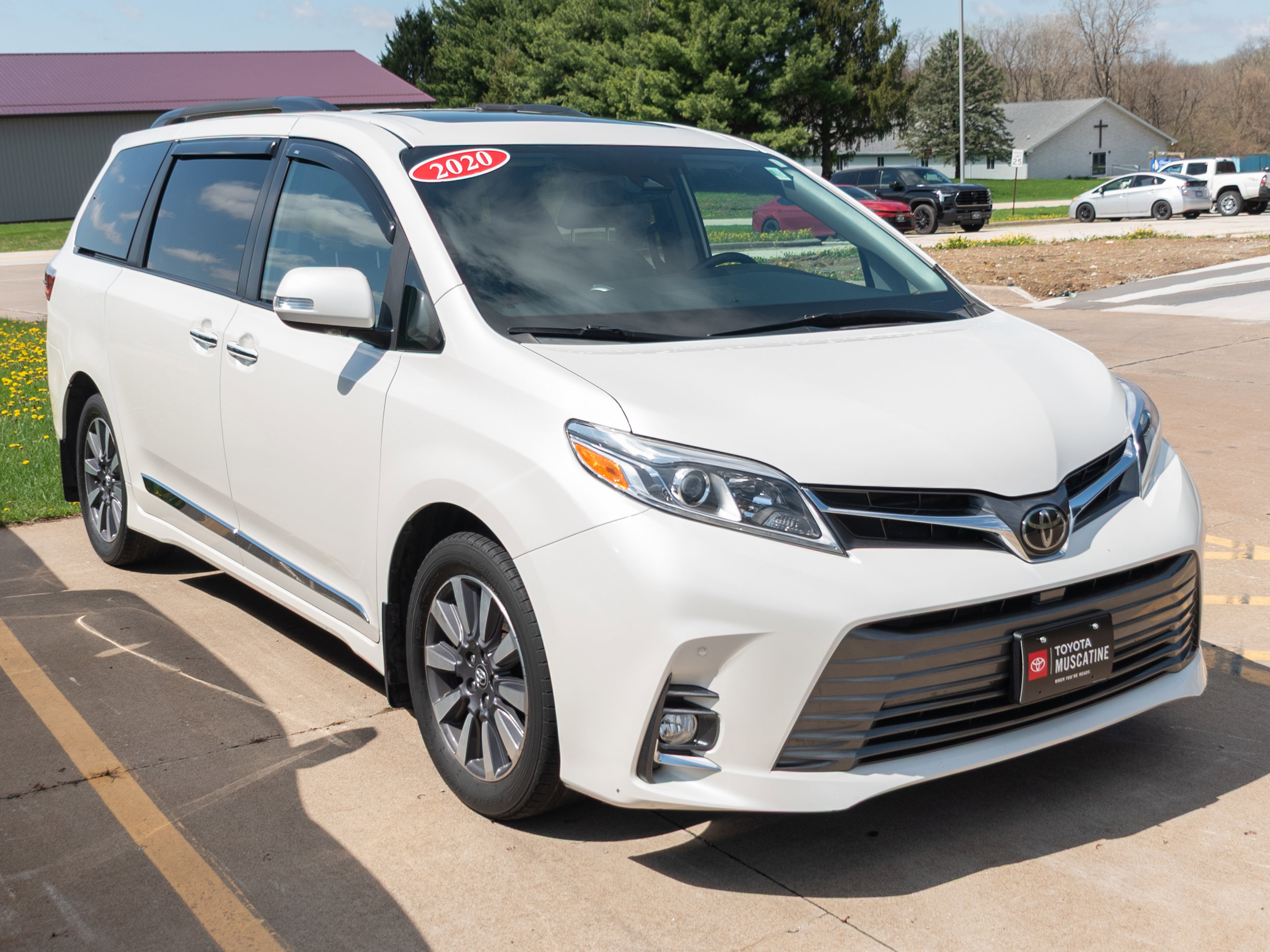 Used 2020 Toyota Sienna Limited w/ Protection Package image 1