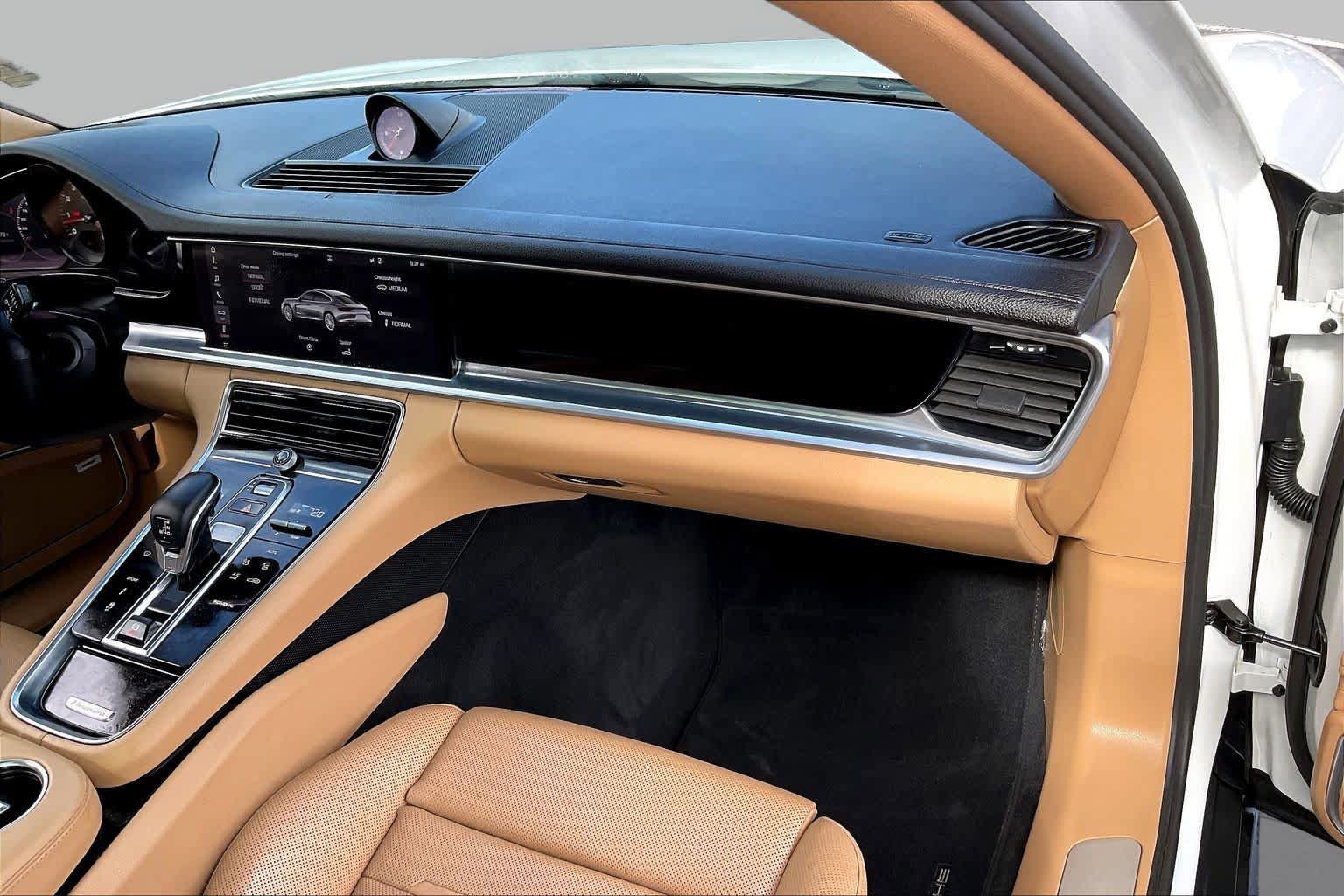 Used 2018 Porsche Panamera 4 AWD/4WD image 16