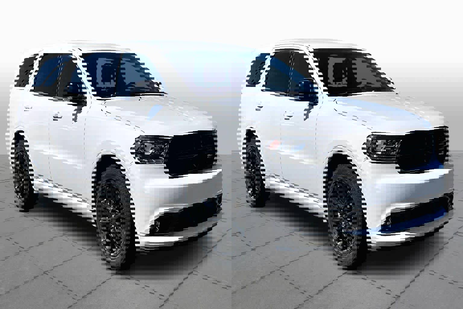 Used 2017 Dodge Durango R/T w/ Technology Group image 2