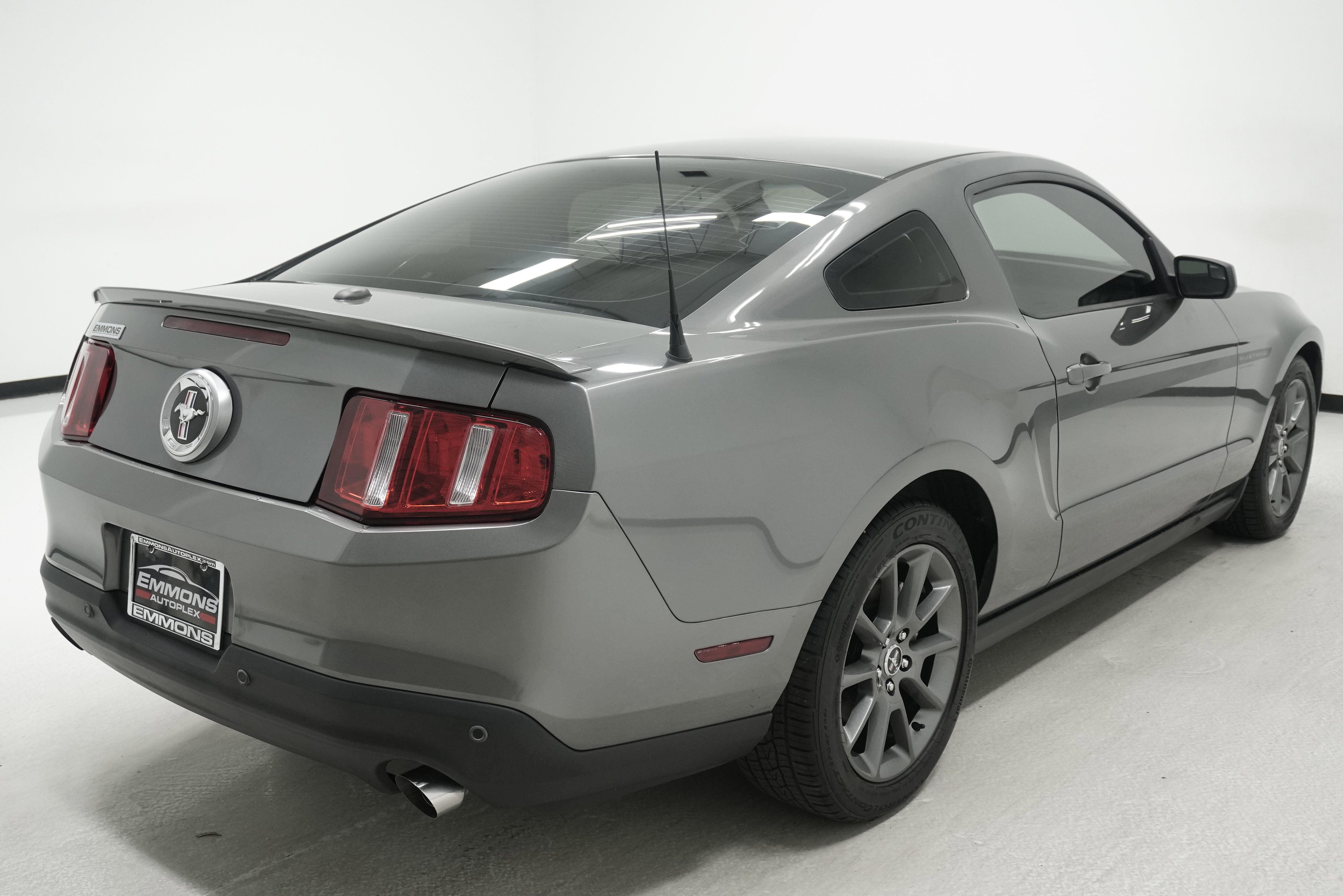 Used 2012 Ford Mustang Premium RWD image 4