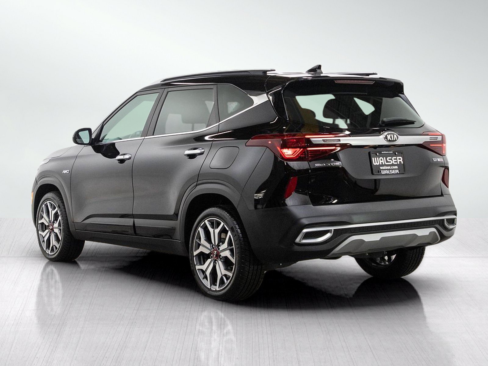 Used 2021 Kia Seltos SX AWD/4WD image 3