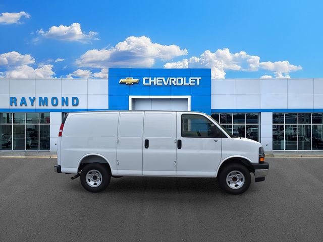 New 2025 Chevrolet Express 2500 w/ Driver Convenience Package RWD video 2