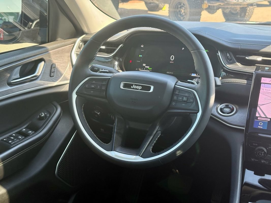 Used 2022 Jeep Grand Cherokee Limited 4xe AWD/4WD image 12