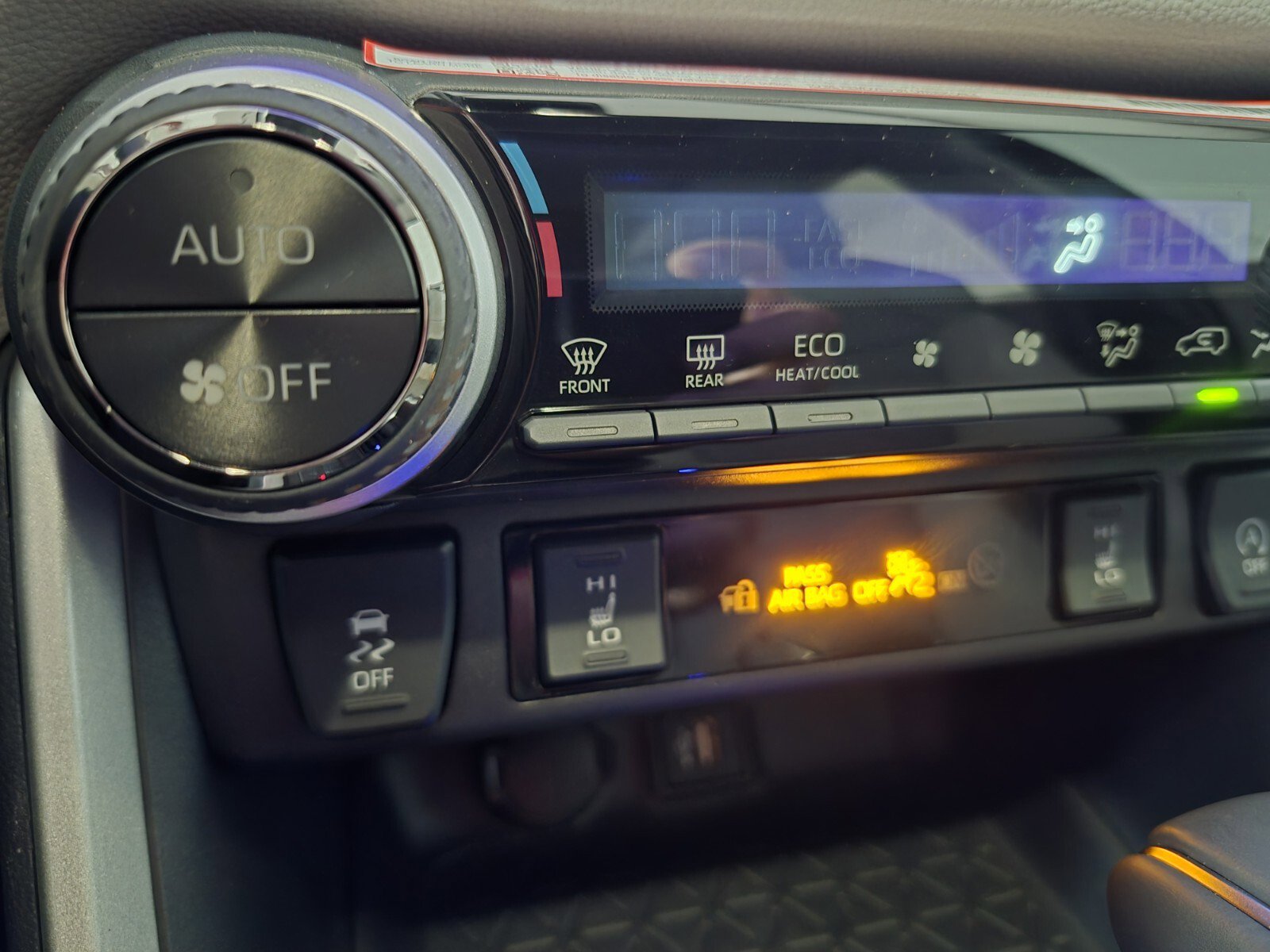 New 2025 Toyota RAV4 XLE Premium image 31