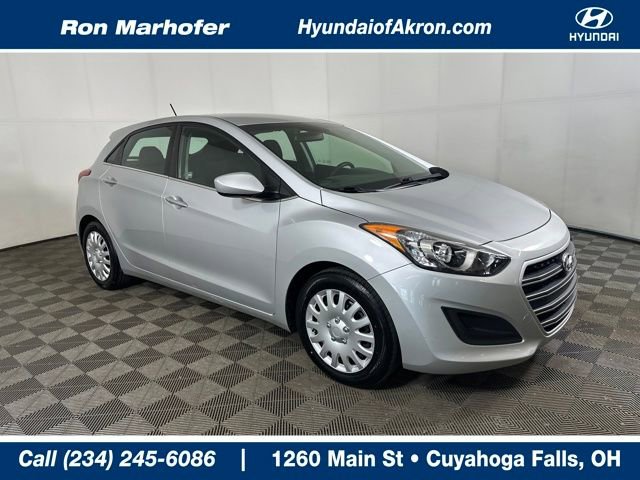 Used 2017 Hyundai Elantra GT image 1