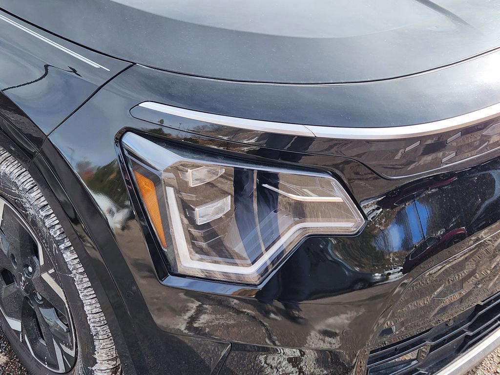 Certified 2024 Kia Niro Wave w/ Wave Preserve Package image 12