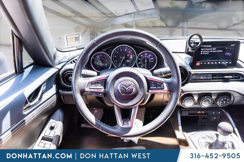 Used 2021 MAZDA MX-5 Miata Club RWD image 5