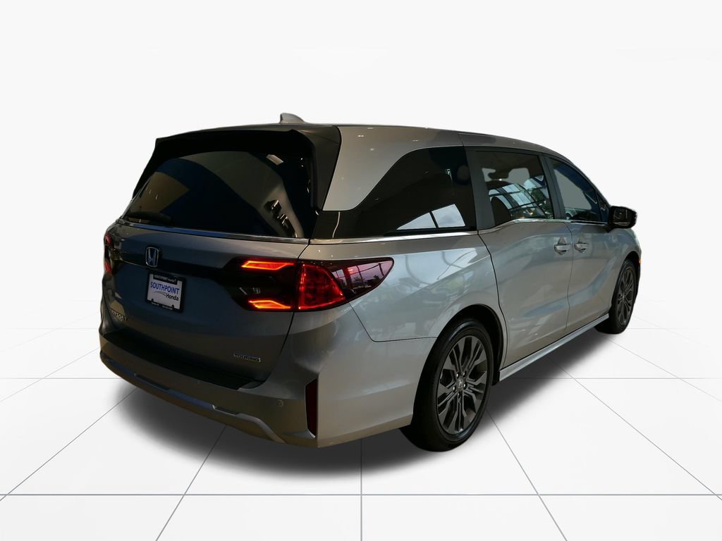 New 2027 Honda Odyssey Touring image 7