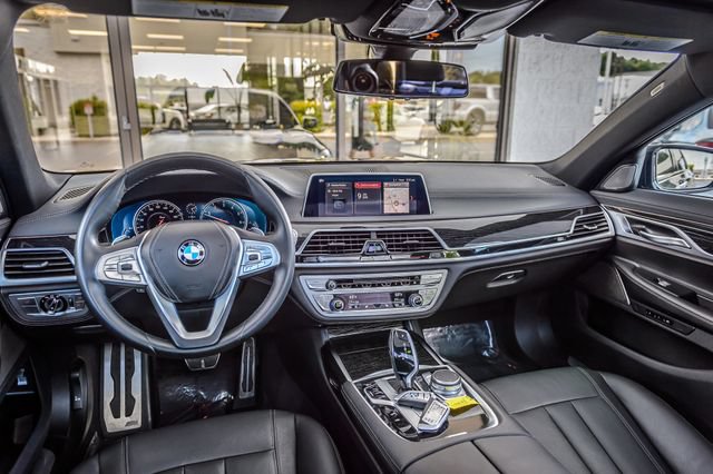 Used 2019 BMW 740i w/ M Sport Package RWD image 25