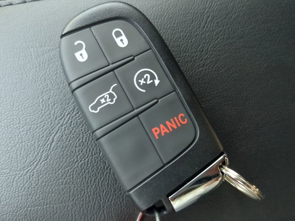 New 2025 Jeep Compass Latitude w/ Convenience Group image 25