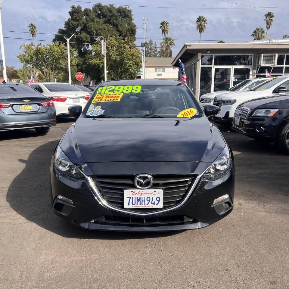 Used 2016 MAZDA MAZDA3 i Sport FWD image 3
