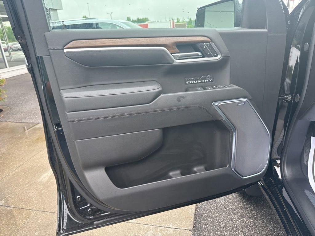 New 2026 Chevrolet Silverado 1500 High Country AWD/4WD image 18