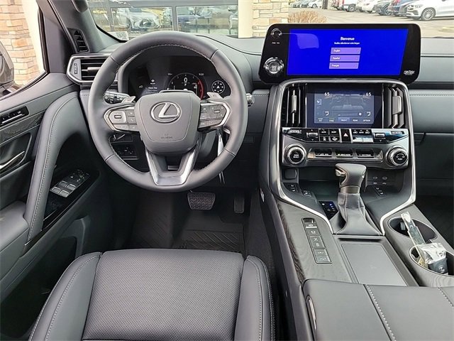 New 2025 Lexus LX 600 4WD w/ Premium Package image 10