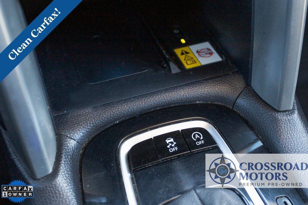 Used 2022 Toyota Corolla Cross XLE w/ Convenience Package image 40