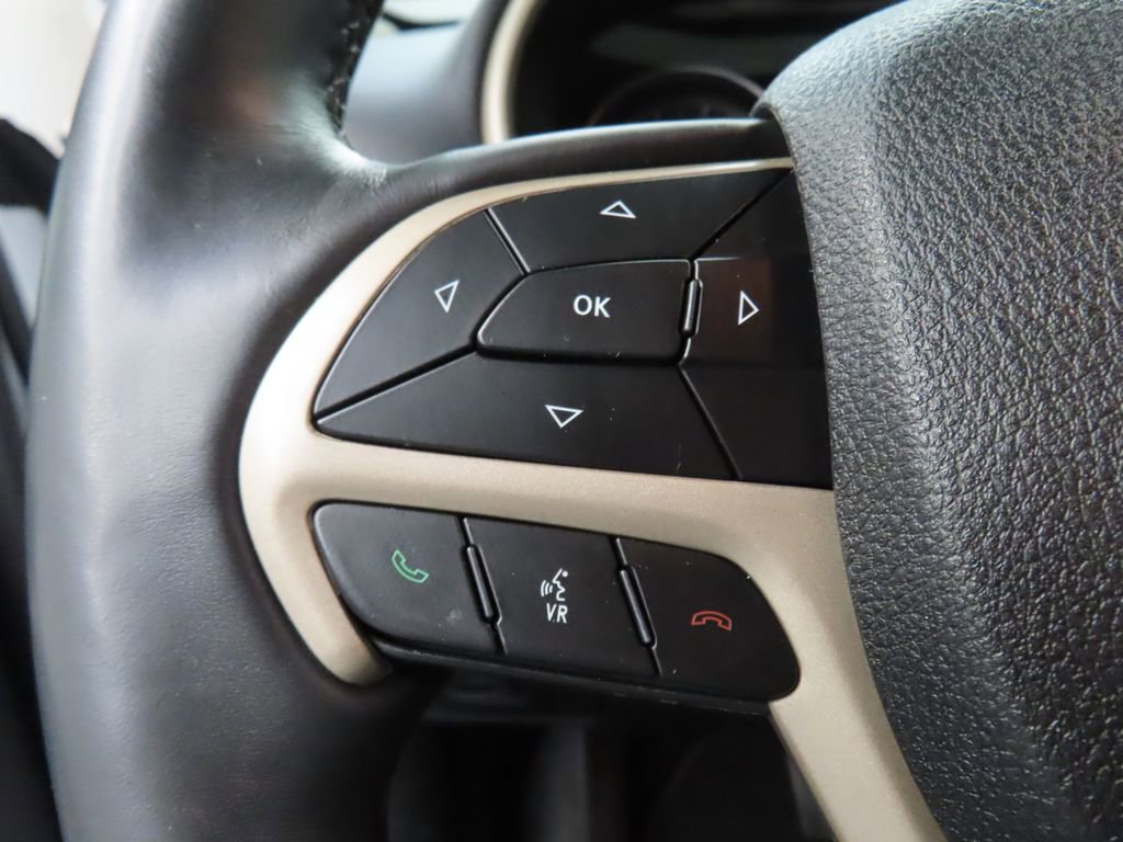 Used 2018 Jeep Cherokee Limited w/ High Altitude Package image 50