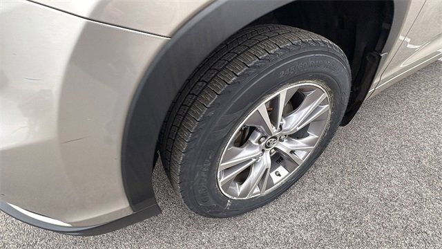 Used 2016 Toyota Highlander Plus image 9