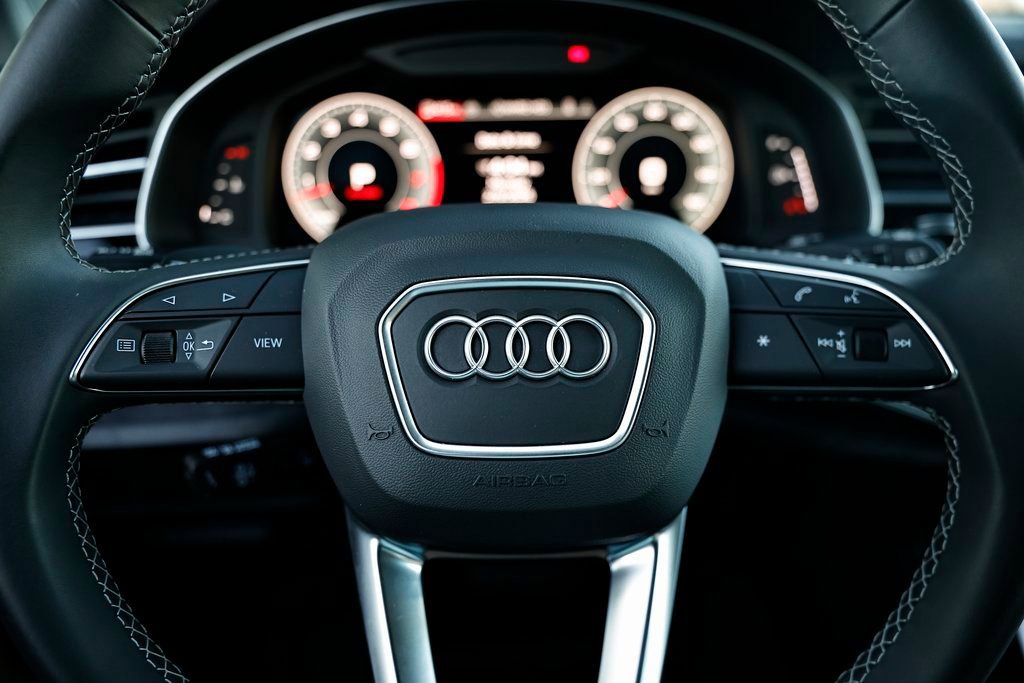 Used 2025 Audi Q7 3.0T Premium Plus image 33