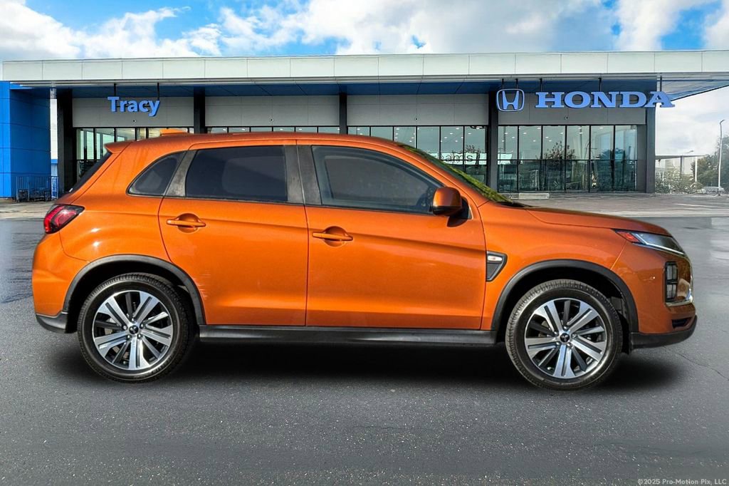 Used 2022 Mitsubishi Outlander Sport ES image 3