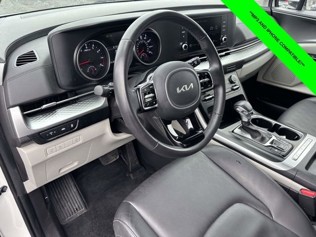 Used 2024 Kia Carnival LX image 8