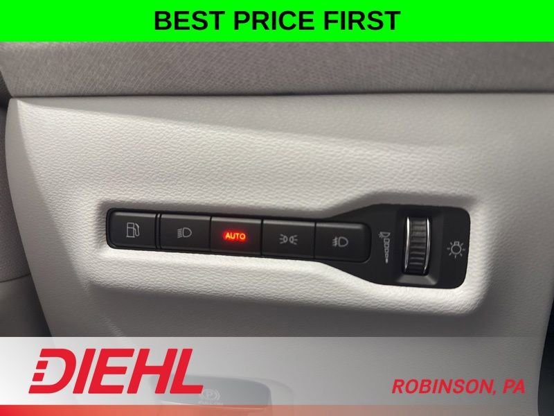 New 2026 Jeep Cherokee Laredo image 23