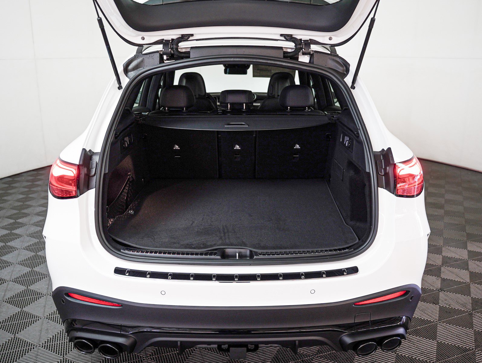 New 2026 Mercedes-Benz GLC 43 AMG 4MATIC image 8