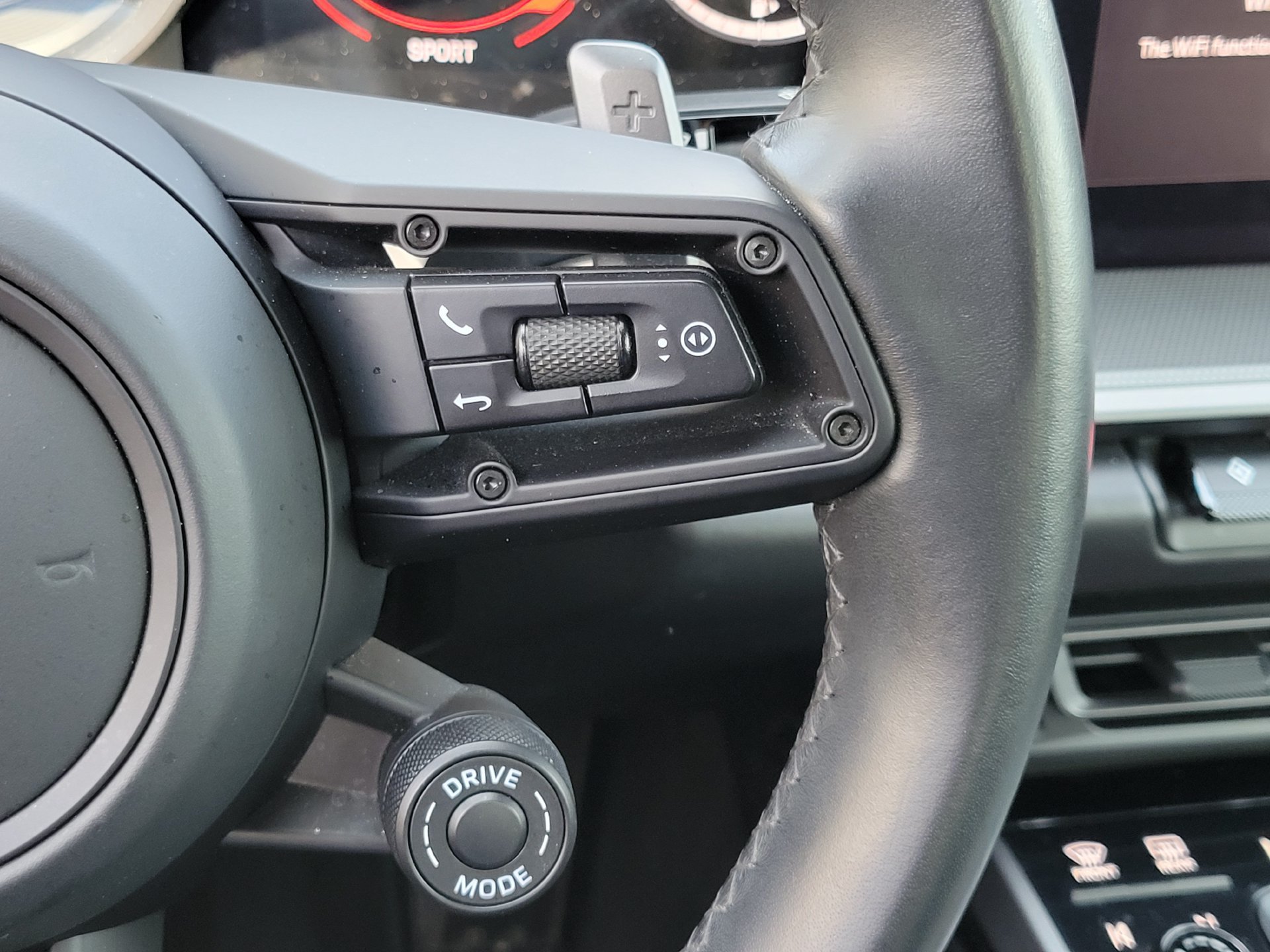 Certified 2022 Porsche 911 Carrera RWD image 14