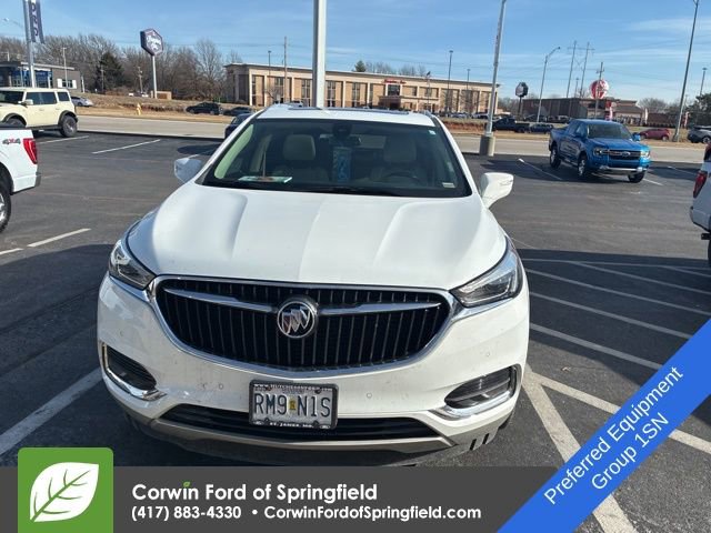 Used 2020 Buick Enclave Premium w/ Sun and Sites Package image 2