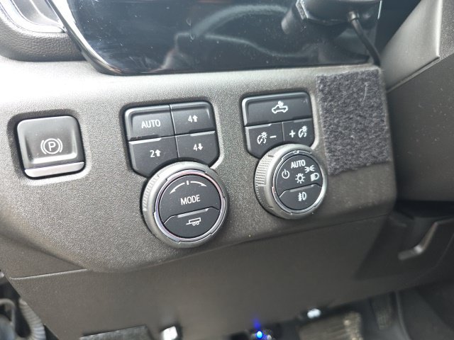 Used 2022 Chevrolet Silverado 1500 RST AWD/4WD image 20