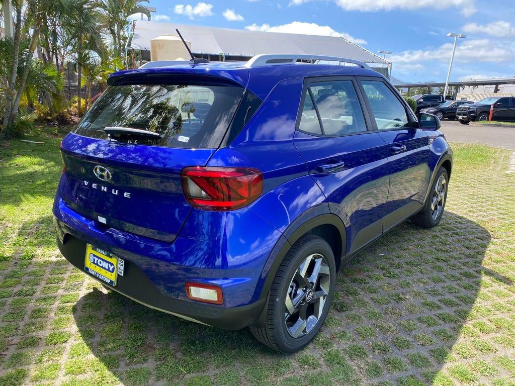 New 2026 Hyundai Venue SEL FWD image 25