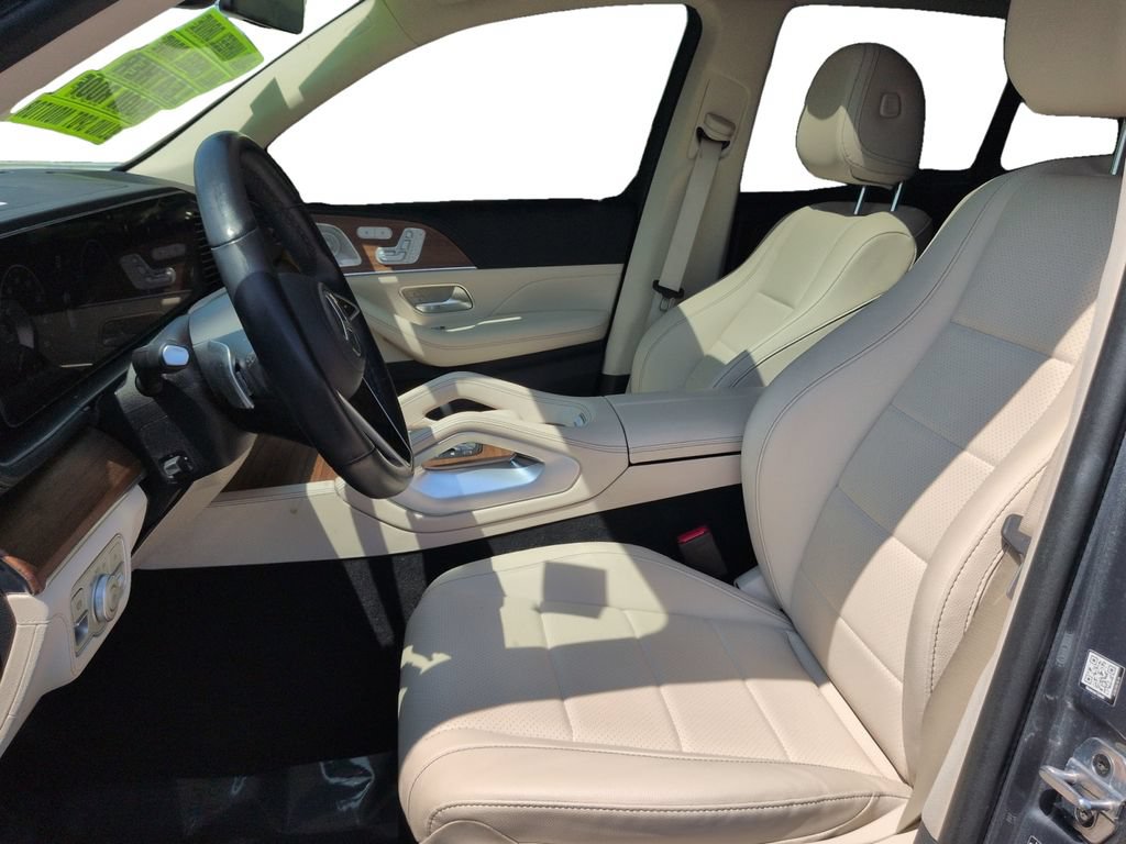Used 2025 Mercedes-Benz GLE 350 4MATIC w/ AMG Line Exterior image 22