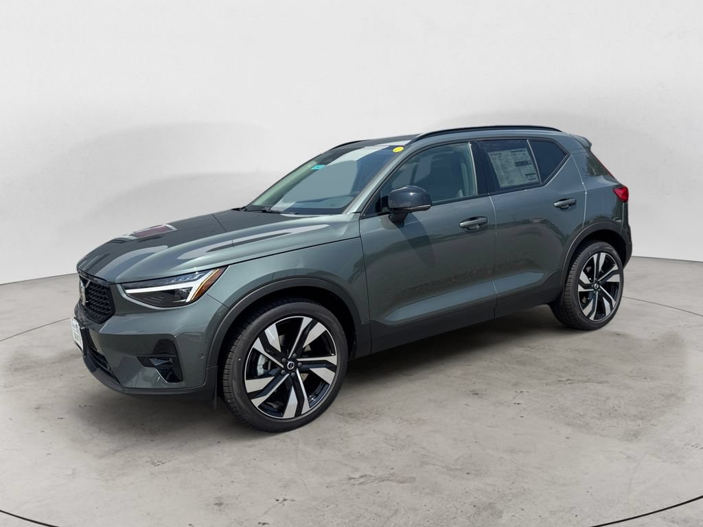 New 2026 Volvo XC40 B5 Ultra w/ Protection Package Premier AWD/4WD image 2