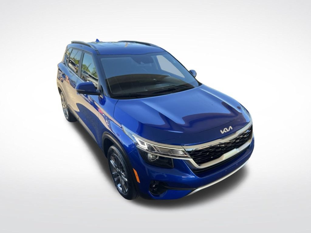 Certified 2023 Kia Seltos S w/ Navigation Package FWD image 37