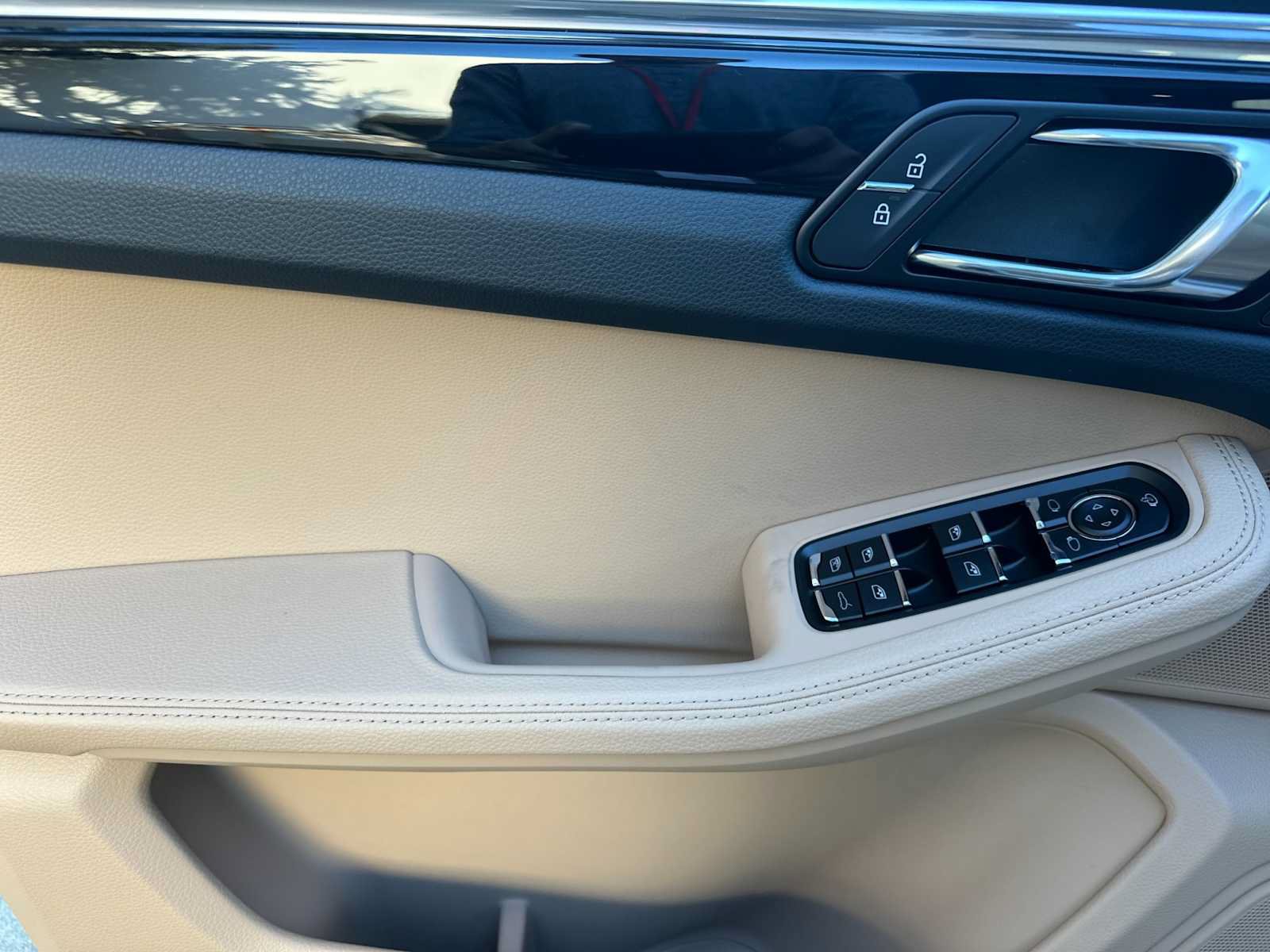 New 2026 Porsche Macan S AWD/4WD image 12
