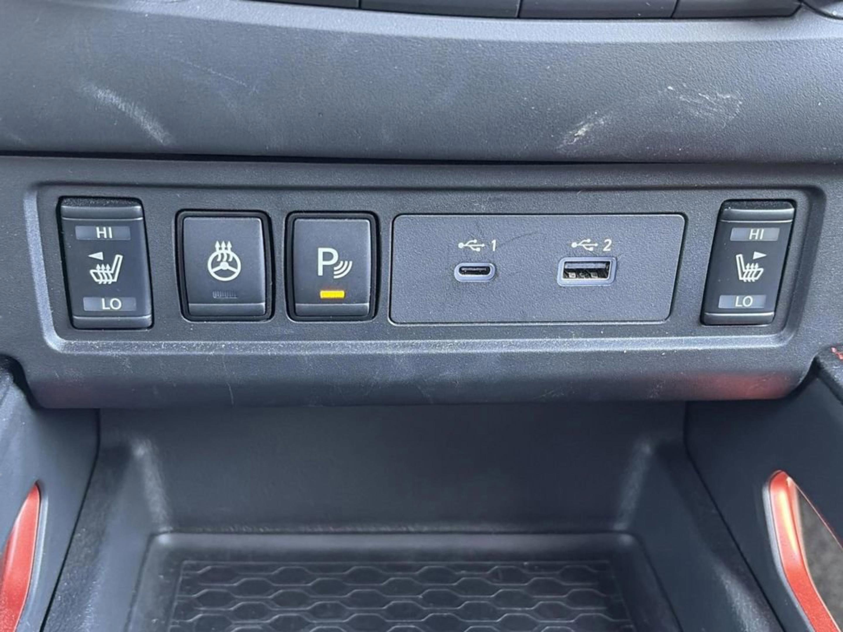 Used 2023 Nissan Frontier PRO-4X w/ Pro-4X Premium Package AWD/4WD image 15