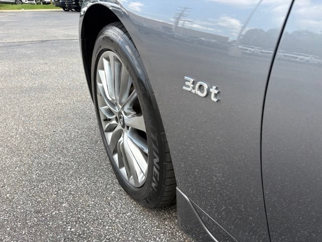 Used 2019 INFINITI Q50 Luxe w/ Essential Package (3.0T Luxe) AWD/4WD image 13