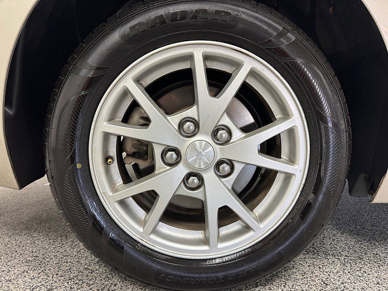 Used 2013 Chevrolet Malibu LS image 24