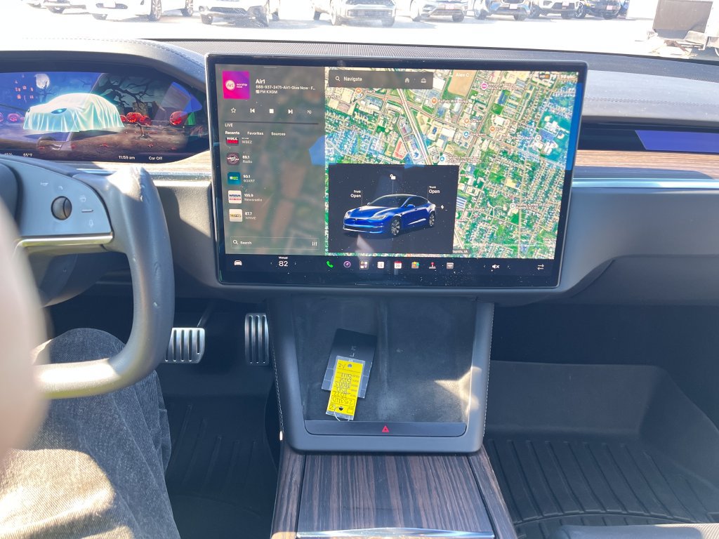 Used 2022 Tesla Model S AWD/4WD image 17
