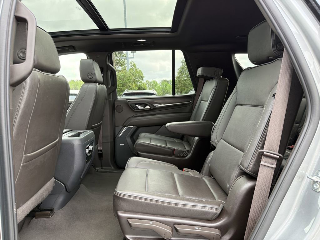Used 2023 GMC Yukon Denali RWD image 13