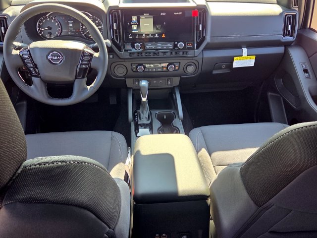New 2027 Nissan Frontier SV w/ SV Convenience Package RWD image 8
