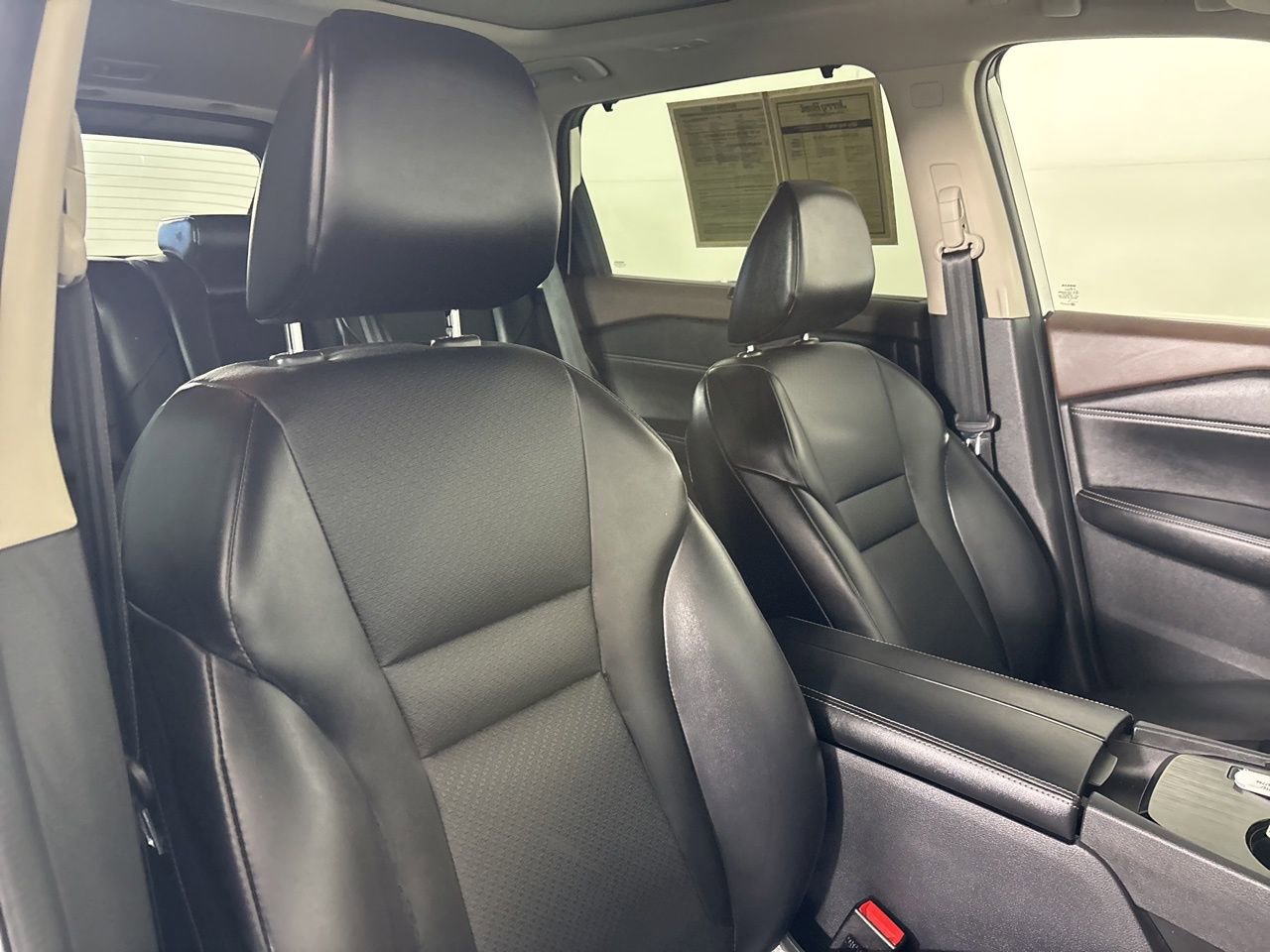 Used 2023 Nissan Rogue SV w/ SV Premium B Package image 30