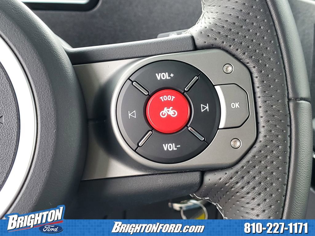 Used 2025 INEOS Grenadier Fieldmaster Edition image 18