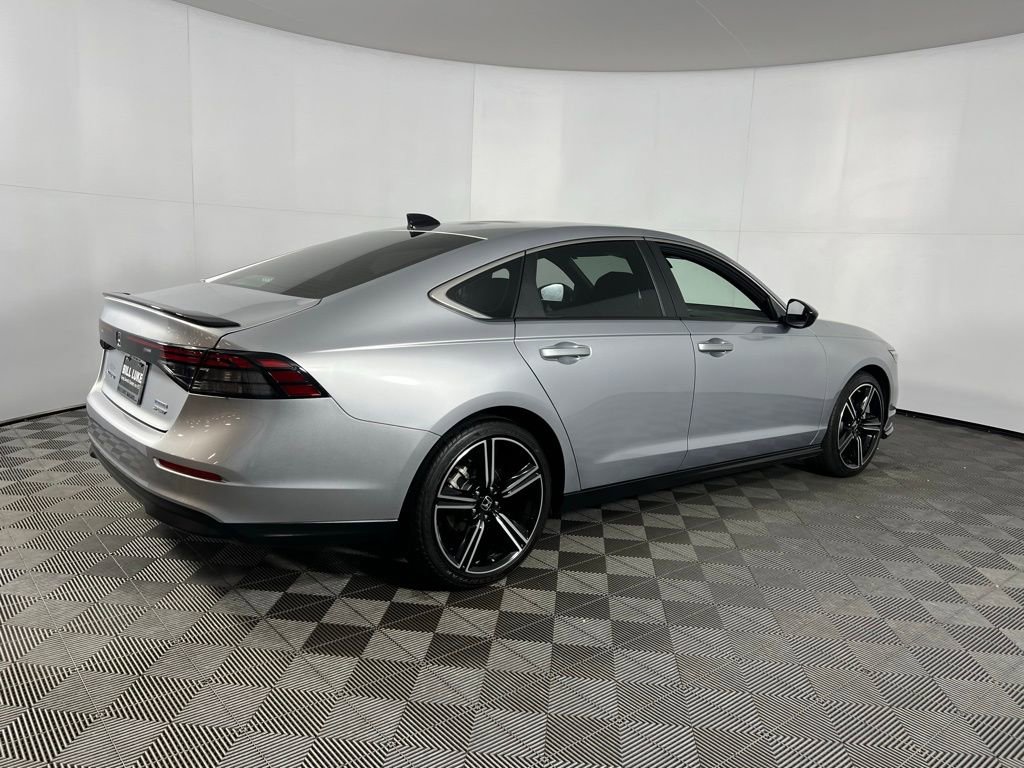 Used 2025 Honda Accord Sport image 6