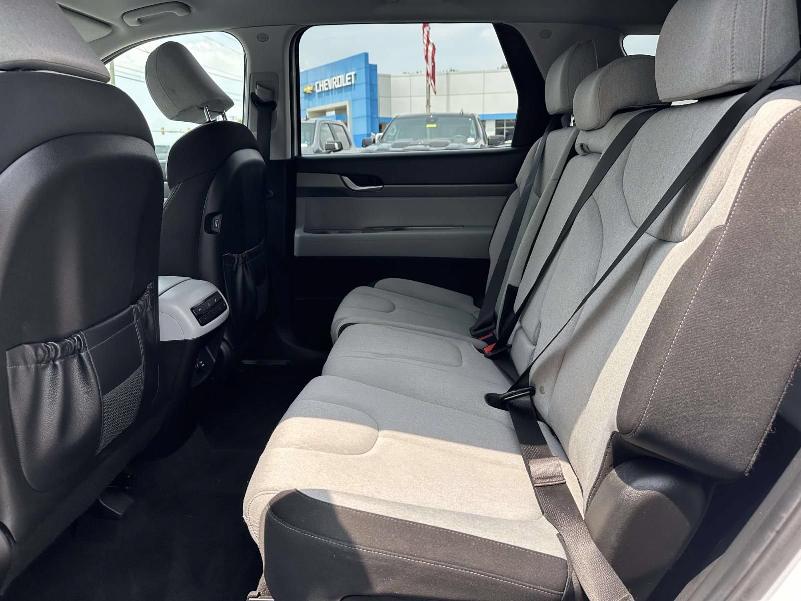 Used 2021 Hyundai Palisade SE FWD image 24