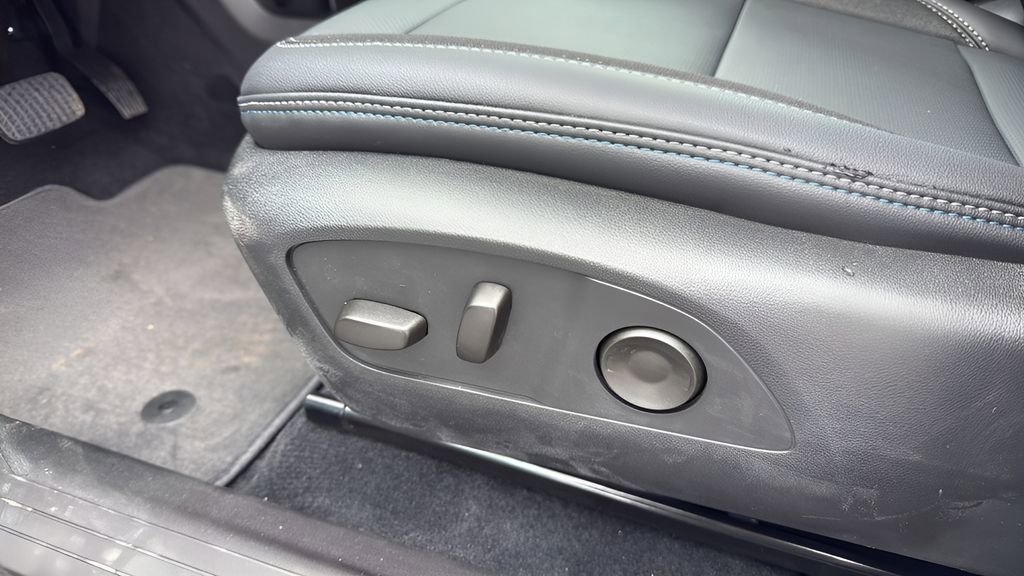 New 2026 Chevrolet Equinox EV LT AWD/4WD image 31