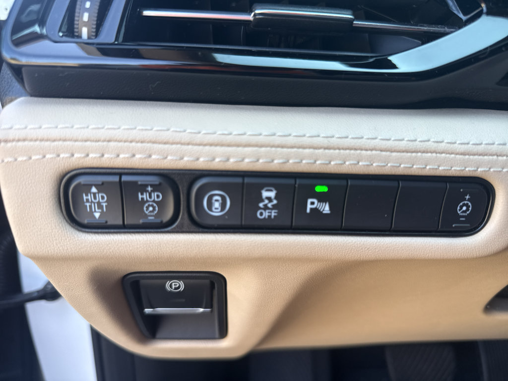 Used 2022 Acura MDX w/ Advance Package AWD/4WD image 16