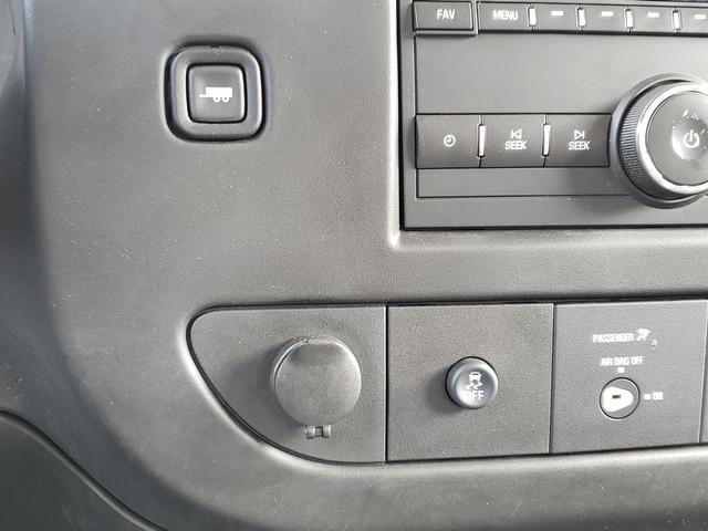 Used 2015 Chevrolet Express 2500 image 20
