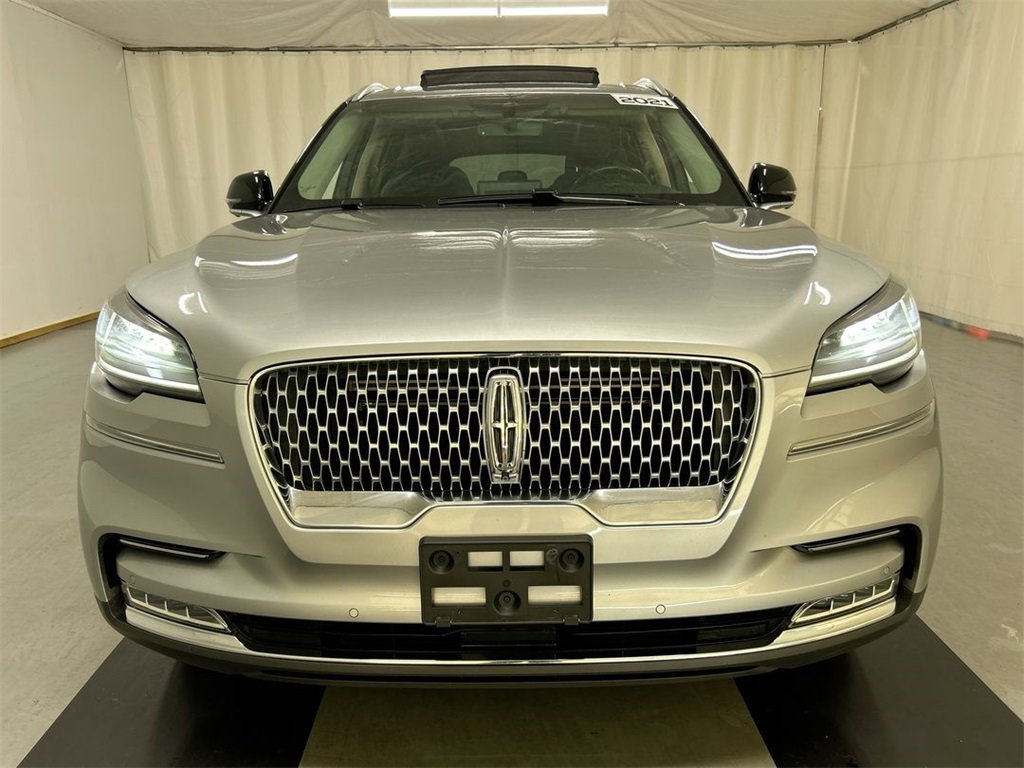 Used 2021 Lincoln Aviator Reserve w/ Elements Package Plus image 3